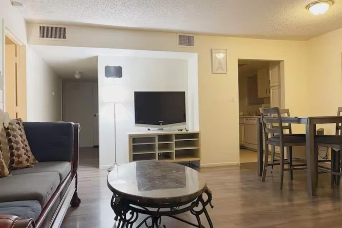 Сasa de vacaciones 2 Or 3 Bedroom Walk To Mgm Casino And Strip
